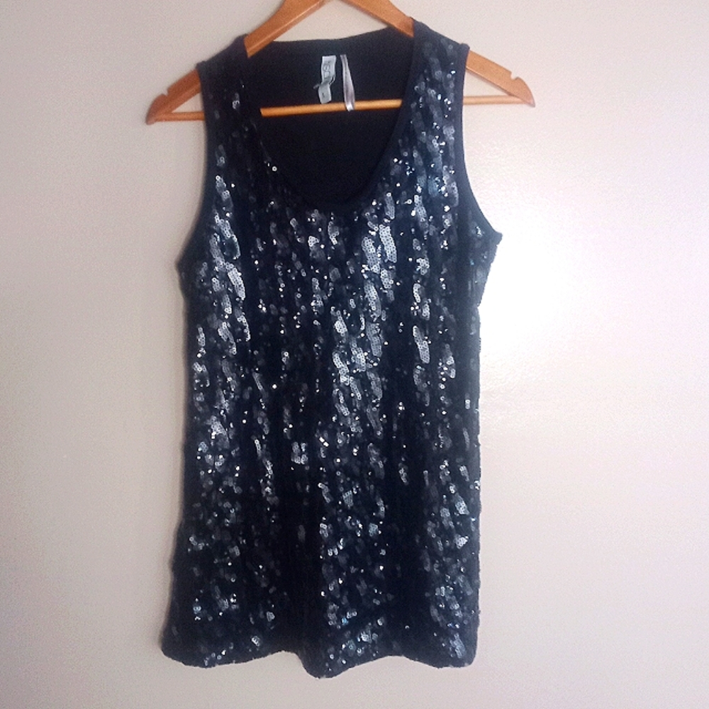 Sequin tank